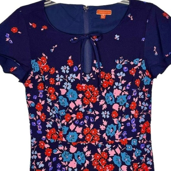 ModCloth Fit/Flare Floral Dress w/Keyhole Front and Tie - Navy - M - Picture 5 of 12